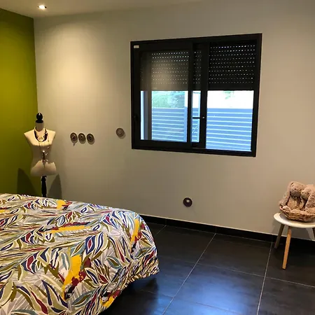 Des Mazes Villa *